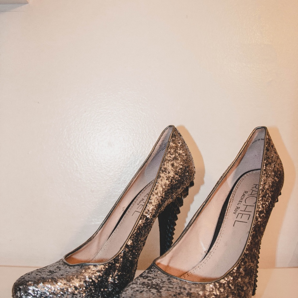 Heels - Picture 6 of 6